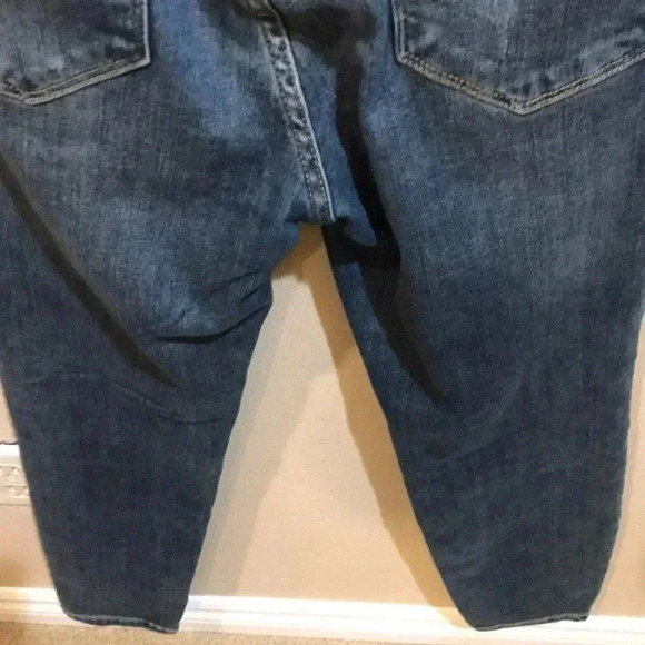 JUDY BLUE Relaxed Fit Distressed Mid Rise Skinny Jean-Size 28 - Picture 8 of 11